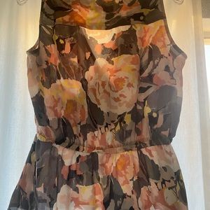 Like new Ann Taylor tank top.